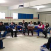 Dialogando com professores(as) da Escola Estadual Deputado rubens Canuto.